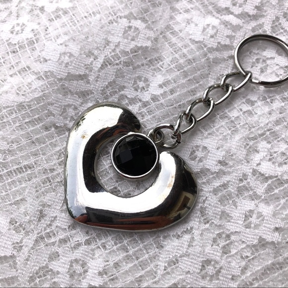 🔥3/$10 Free w. Purchase-Heart Keychain - Picture 2 of 6